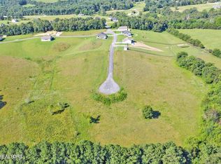 Estate Ln, Crossville, TN 38555