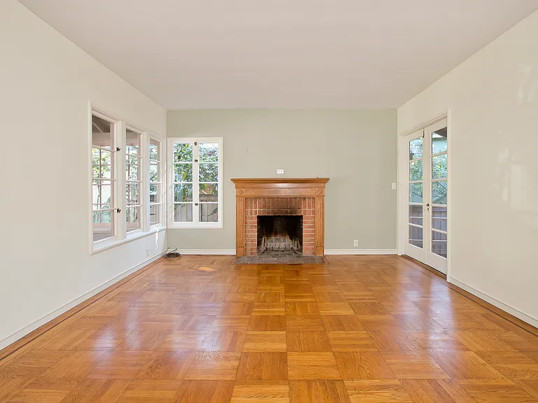 1372 Tomlee Dr — Photo 7