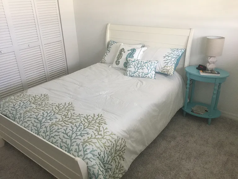 444 Norwich Ln #201 — Photo 5