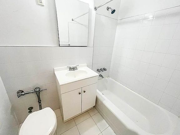 5th image of 10025 Queens Blvd APT 5D