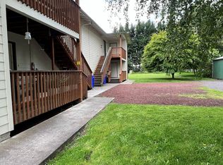 416 Hawthorne St APT 1, Kelso, WA 98626