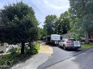 5355 E Pkwy #13, Cosby, TN 37722