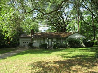 305 Hollis Dr, Albany, GA 31705
