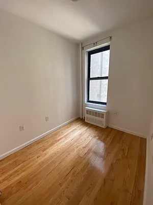 Rented by Bond New York | media 5