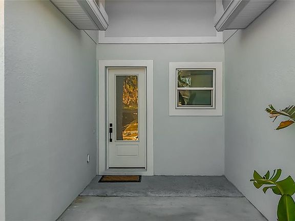 2nd image of 1306 E Lemon St