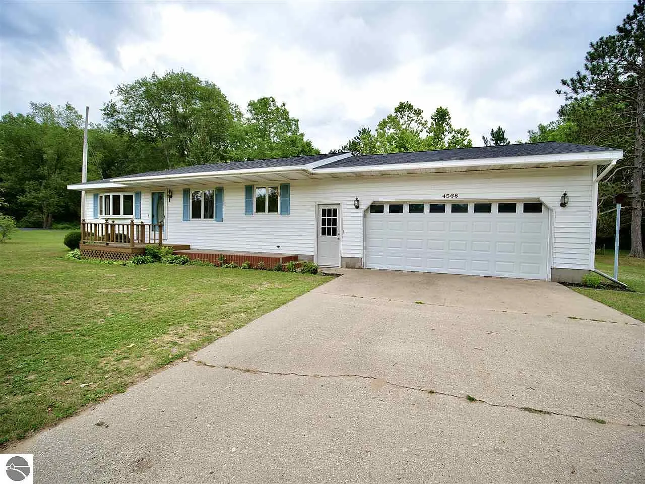 4568 Benson Rd photo 1