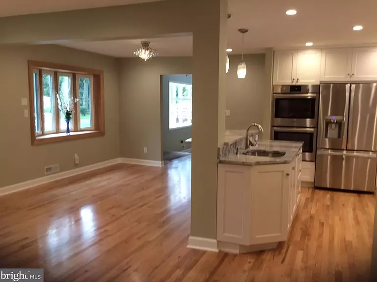 55 Montgomery St — Photo 15