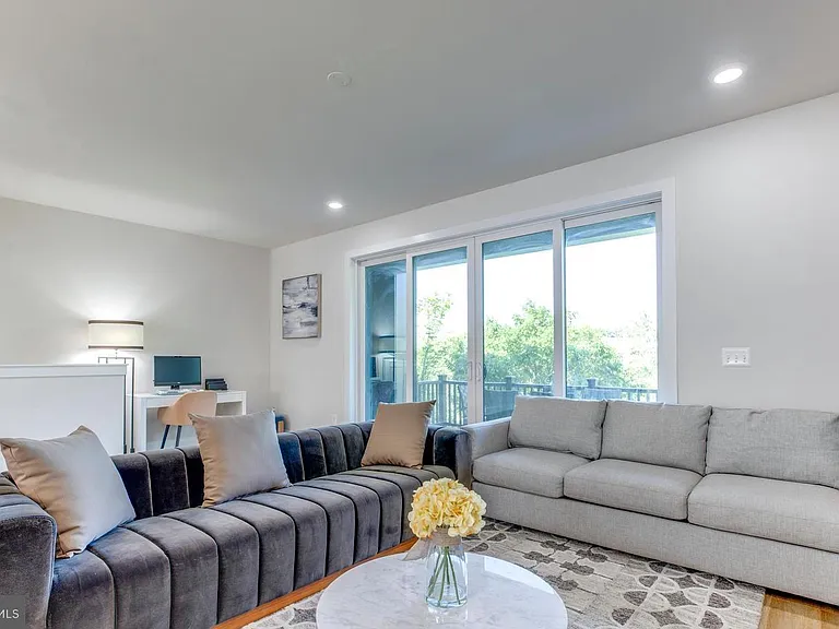 2631 Velocity Rd — Photo 14