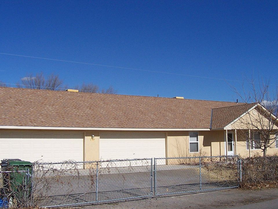 Four Car Garage 