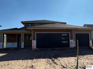 28425 Laurel Circle Valley NE, Valley, NE 68064