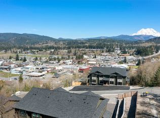 117 Orchard Ave S #A, Eatonville, WA 98328