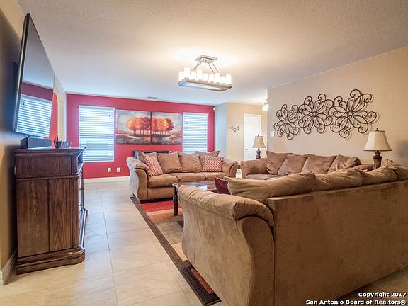 4th image of 9811 Woodland Pnes