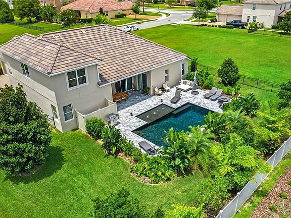3rd image of 3061 Murano Ct