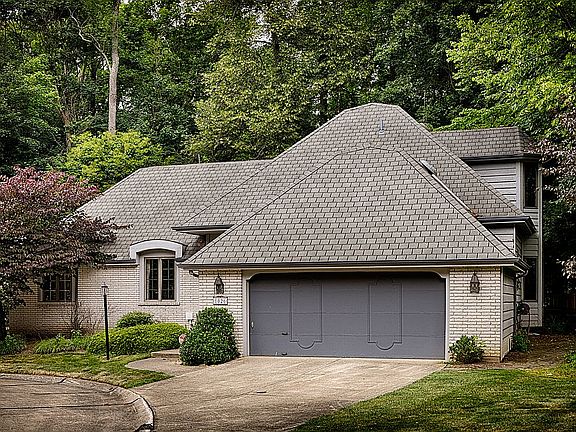 2nd image of 1026 Creek Ln #6
