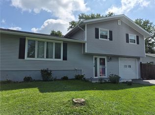 410 Stillwell Cir, East Syracuse, NY 13057