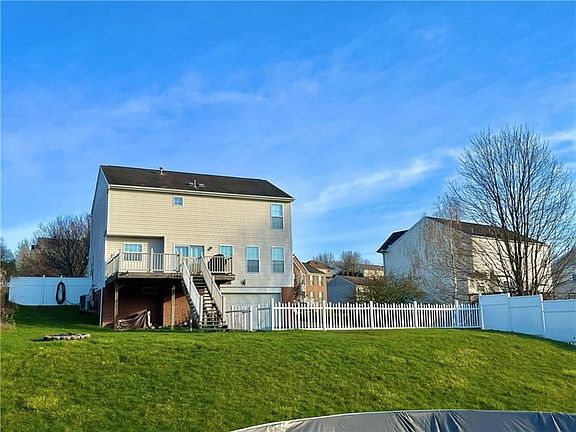 3rd image of 911 Arberdeen Dr