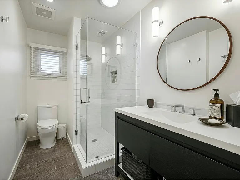 4 Arch Way — Photo 18