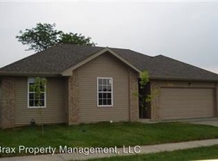 2445 W Brook Ridge St, Springfield, MO 65803