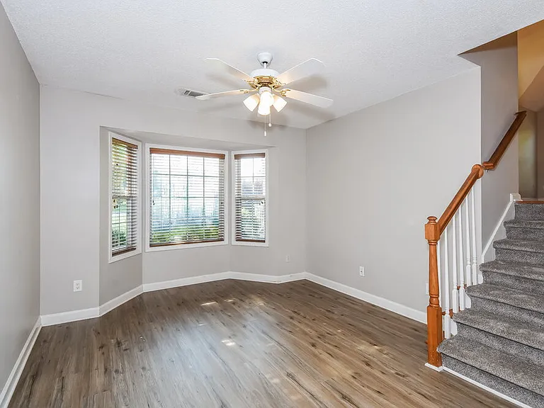 301 Saddle Wood Dr — Photo 11