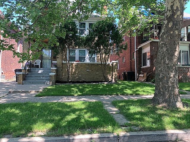 1st image of 3758 Blaine St #2
