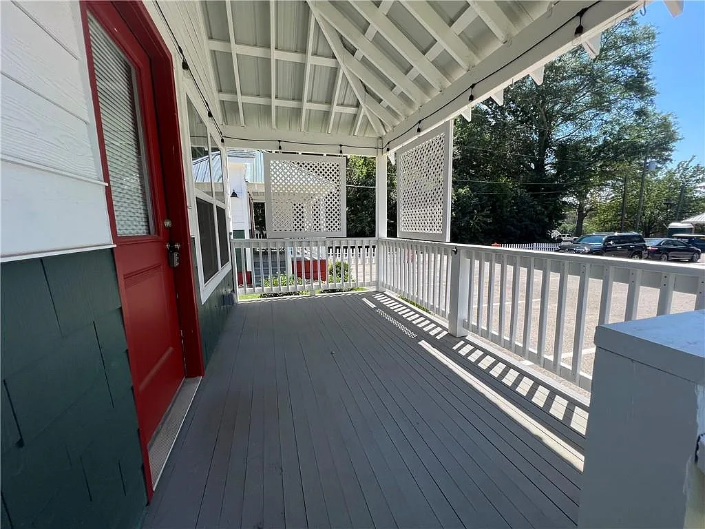 1 bed, 1.0 bath, $1,425 — Photo 2