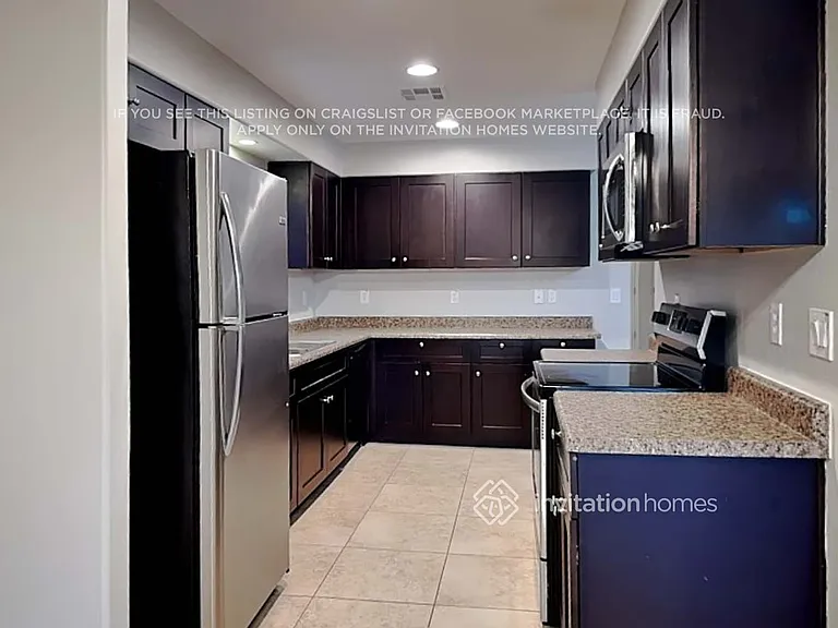 8122 S 2nd Dr — Photo 6