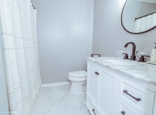 700 Shore Dr Unit 408, Fall River, MA 02721