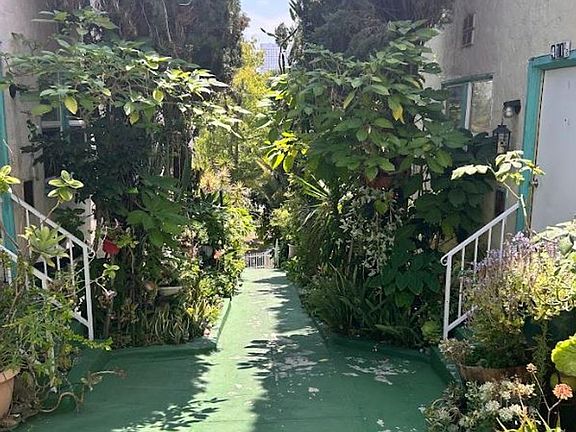 2nd image of 407 S Loma Dr #0
