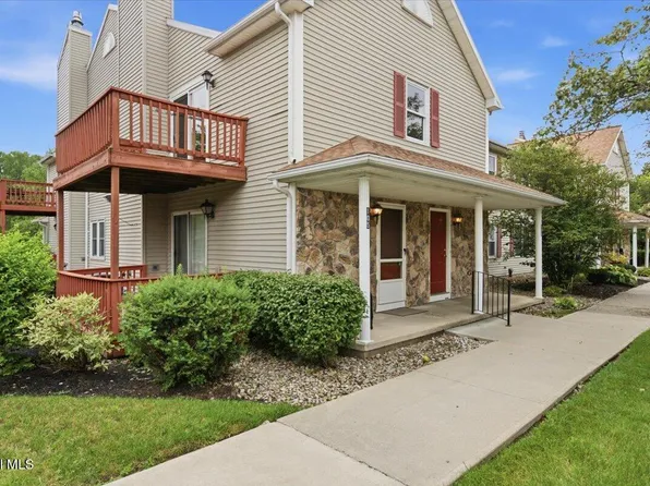 1200 Hillside Avenue APT 105, Niskayuna, NY 12309