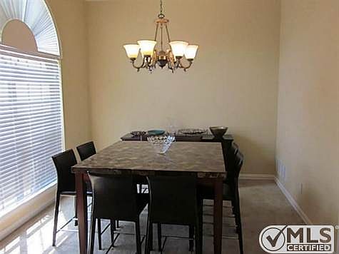 3rd image of 906 Troon Cir