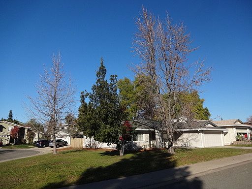 3rd image of 1313 Foxhollow Way