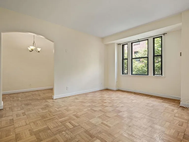 2515 K St NW #609 — Photo 9