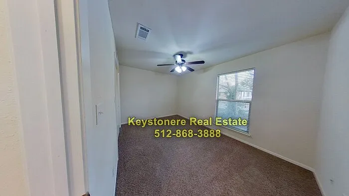 501 N Lampasas St — Photo 19