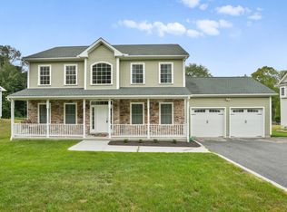 36 Vail Rd, Bethel, CT 06801