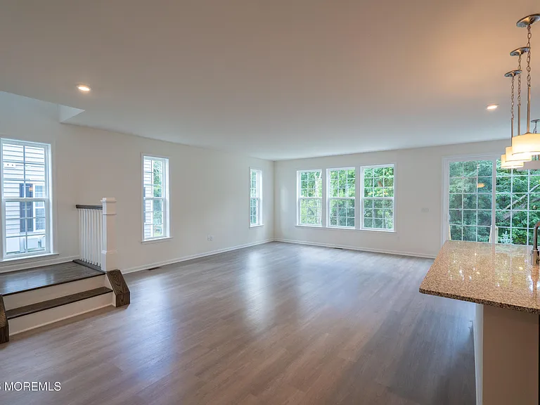 301 Holland Dr — Photo 9