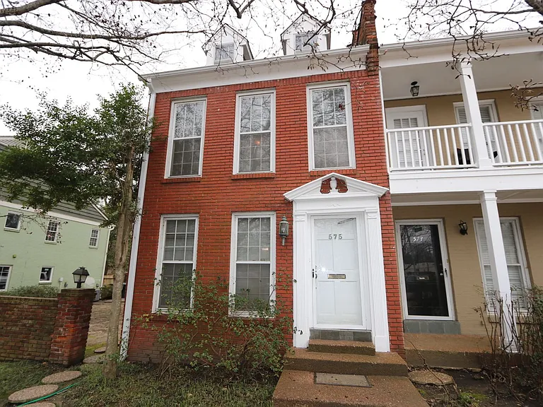 575 S Goodlett St — Photo 1