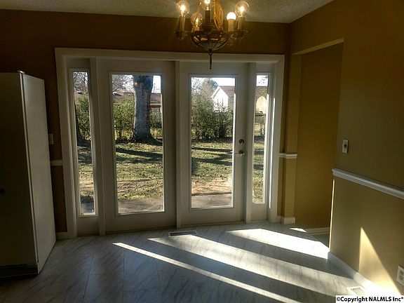 5th image of 11012 Crestfield Dr SE