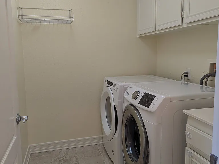 in-unit laundry