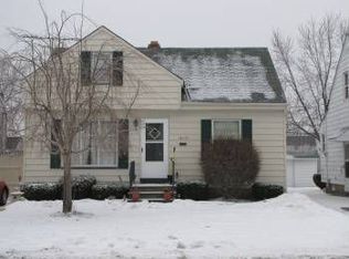 16107 Maplewood Ave, Maple Hts, OH 44137