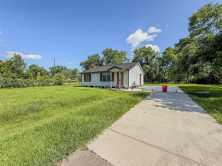 6310 Brookside Rd — Photo 17