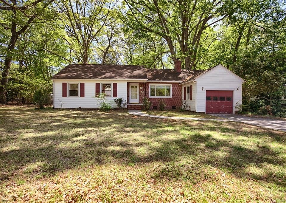 1st image of 211 Shoe Ln