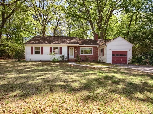 211 Shoe Ln, Newport News, VA 23606