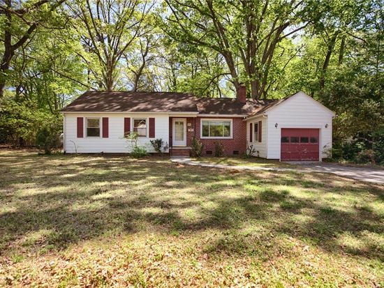 211 Shoe Ln, Newport News, VA 23606