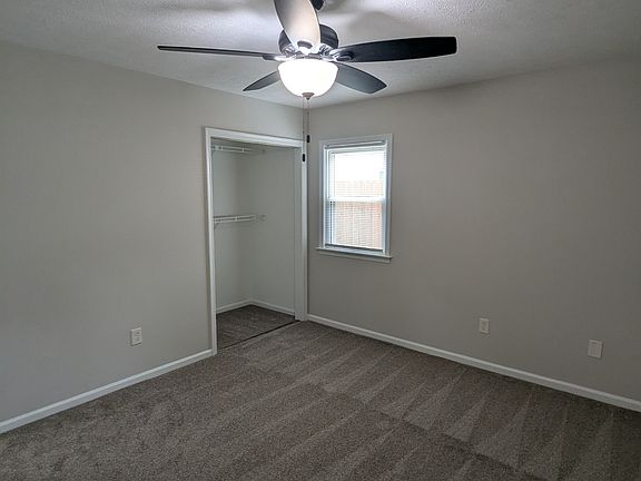 3rd image of 107 Sandy Lake Dr