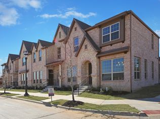 8217 Cotton Belt Ln, North Richland Hills, TX 76182