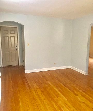 3rd image of 802 Bellwood Ave #2N
