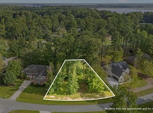 201 Neuse Dr, Chocowinity, NC 27817