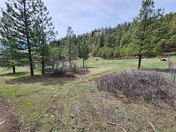 4th image of 503 Sugarloaf Mountain Ln