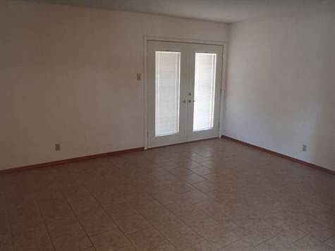 4th image of 3621 Moonlight Ave