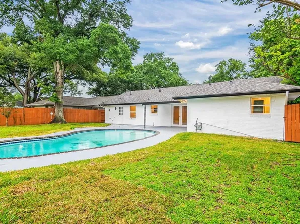 5423 Kinglet St, Houston, TX 77096